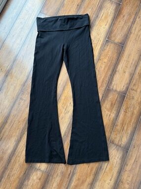 PINK Black Fold-Over Waist Flare Yoga Pants, Small